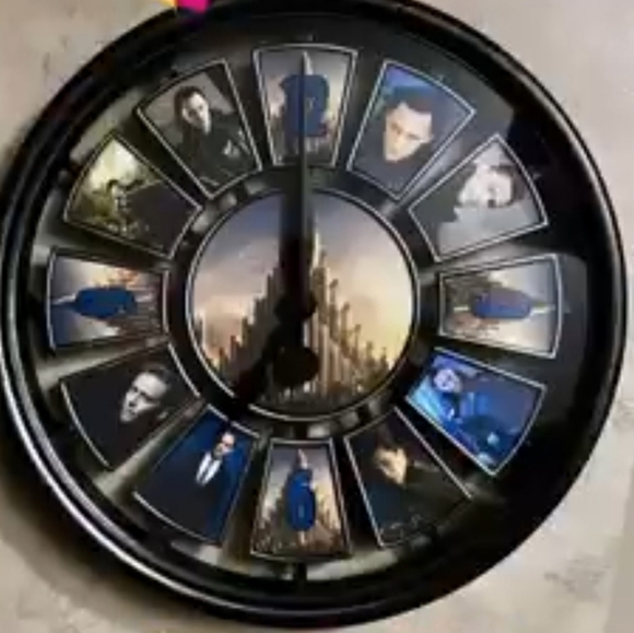 Personalize Clock - Football - Picture 4 of 4